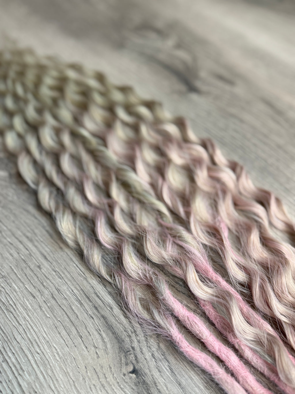 Rose Blonde Wave
