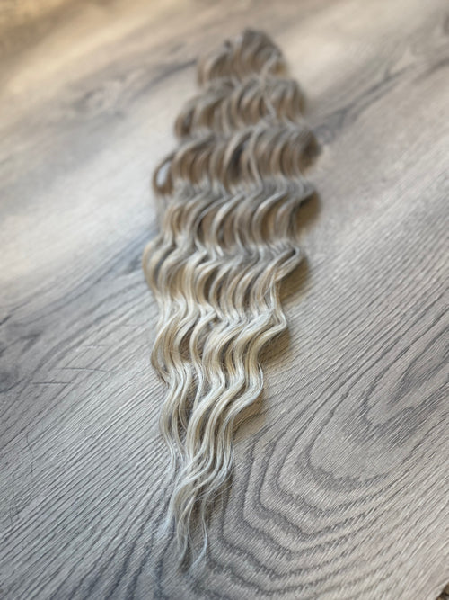 Ash to light ombré loose waves